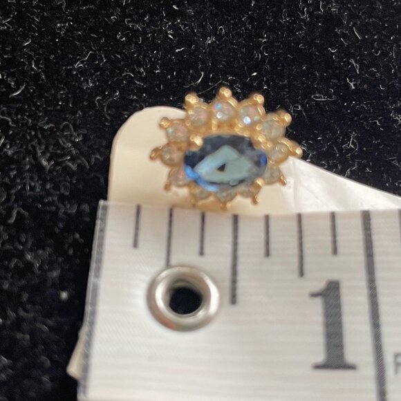 Rowan Earrings Lady Di Style - Picture 2 of 3